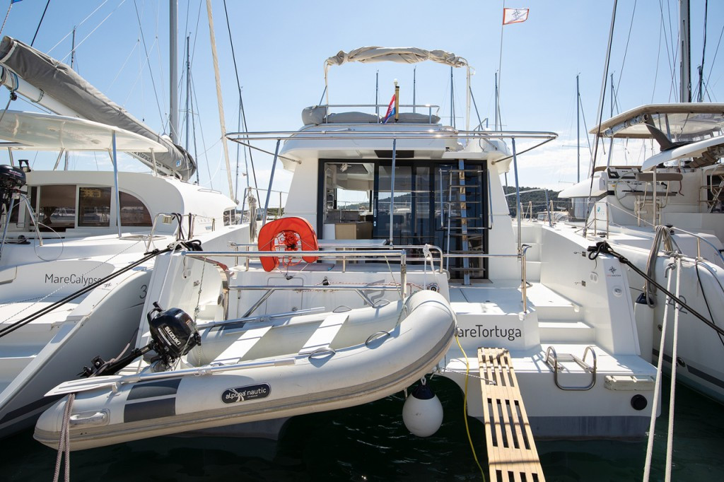 Yacht FOUNTAINE PAJOT - MY 37 "Mare Tortuga"