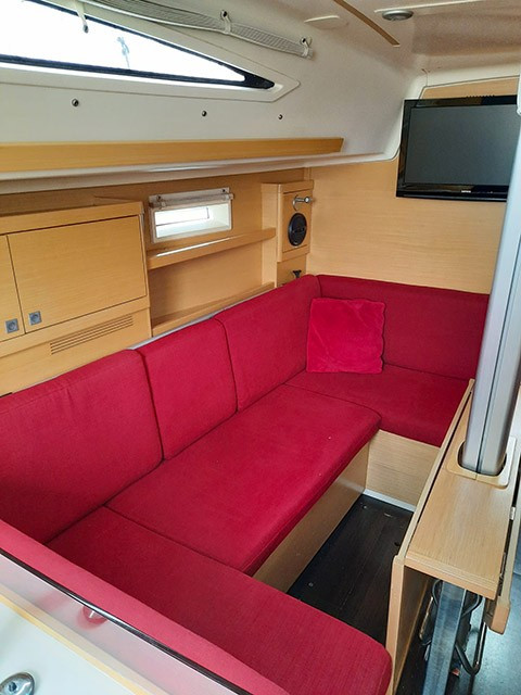 Yacht ELAN - 350 "Sierra"