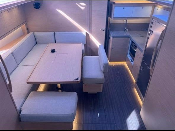 Yacht DUFOUR - 470 "Constantina"