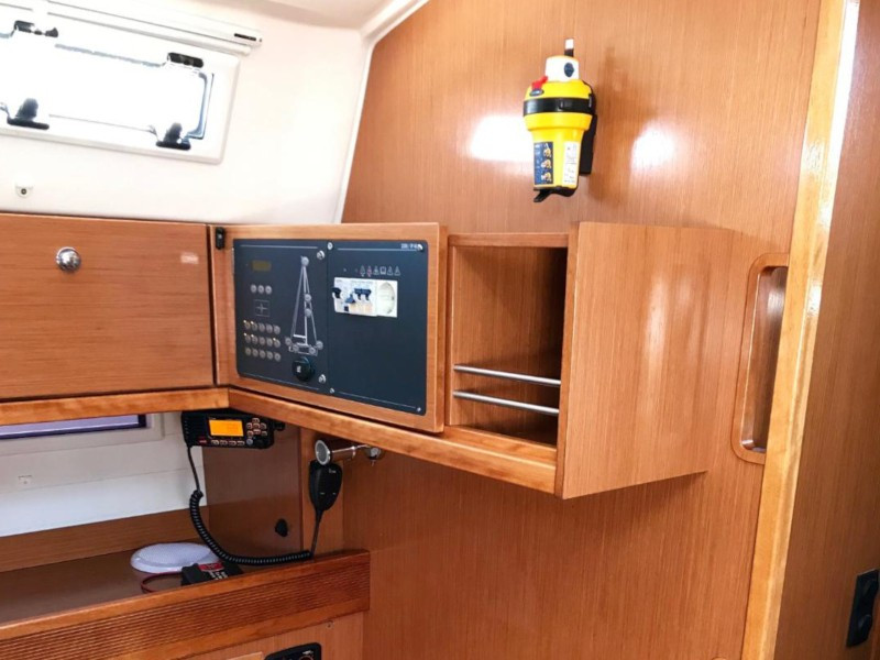 Yacht BAVARIA - Cruiser 45 "Midas"