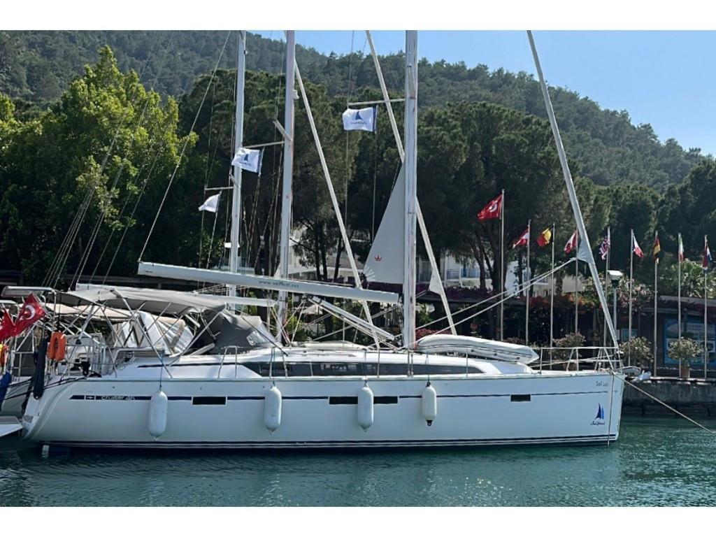 Yacht BAVARIA - Cruiser 46 "Sail Venus"
