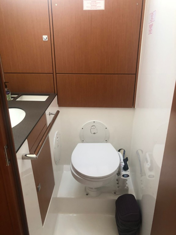 Yacht BAVARIA - Cruiser 46 "Batukaan"