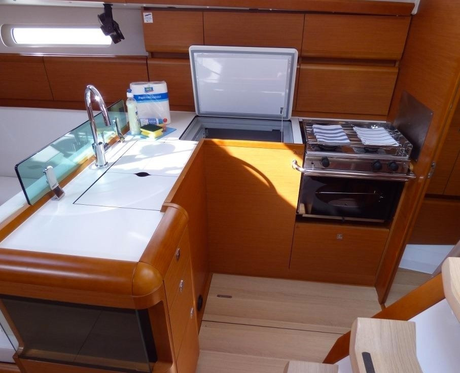 Yacht JEANNEAU - Sun Odyssey 419 "Sicc"