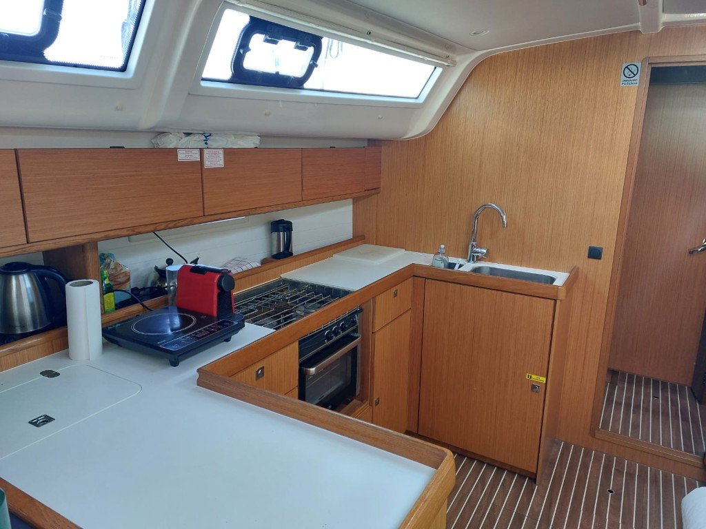 Yacht BAVARIA - Cruiser 51 "Vera"