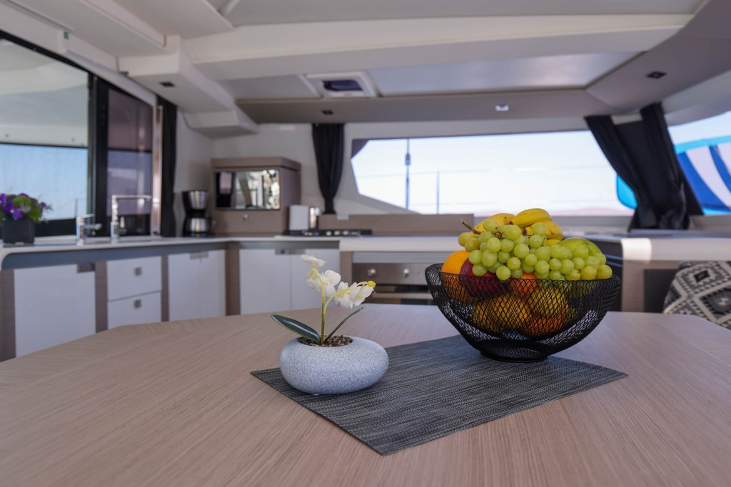Yacht FOUNTAINE PAJOT - Saona 47 "Aquarella"