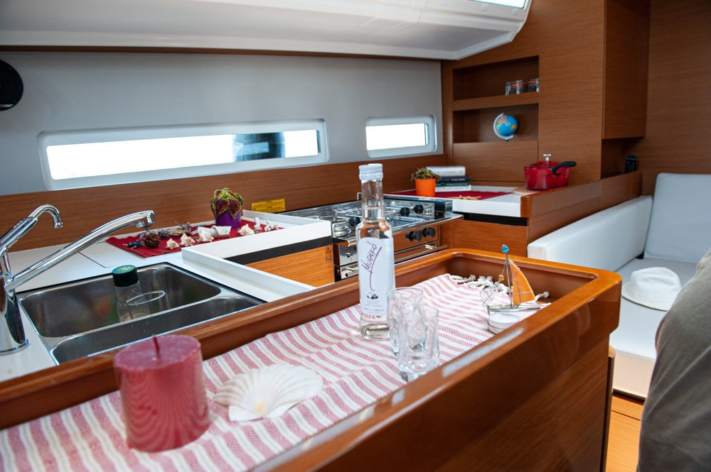 Yacht JEANNEAU - Sun Odyssey 410 "Marianna"