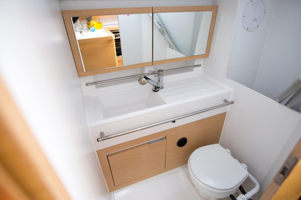 Yacht ELAN - 350 "Victor"