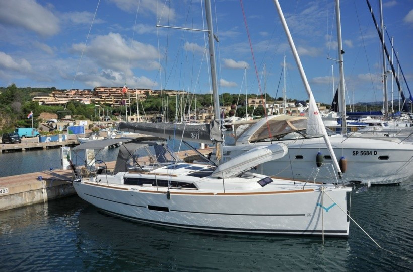 Yacht DUFOUR - 360 Grand Large "Karibu"