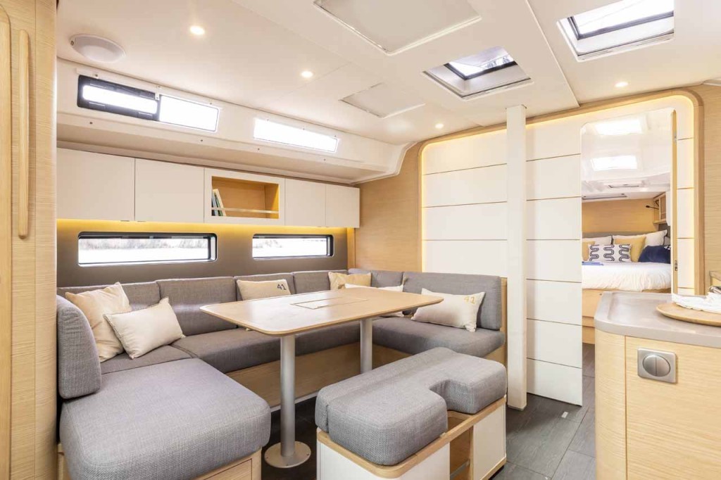 Yacht DUFOUR - 41 "Kairos"
