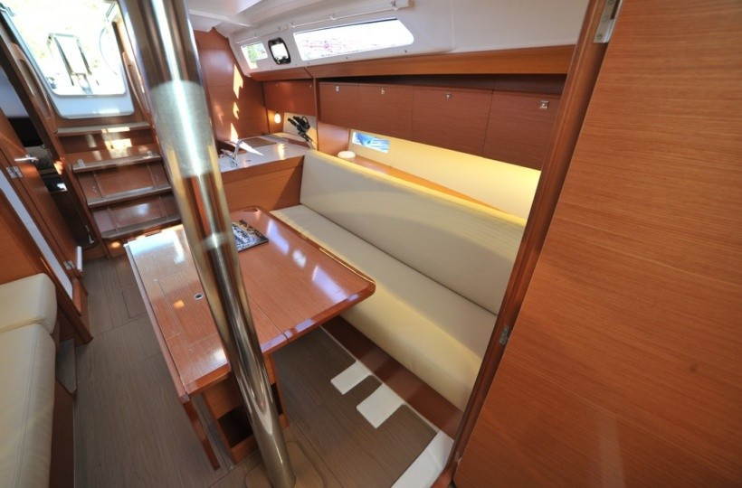 Yacht DUFOUR - 360 Grand Large "Karibu"