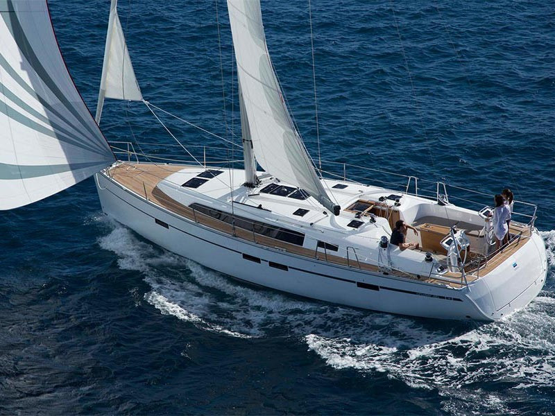Yacht BAVARIA - Cruiser 46 "Monsieur"
