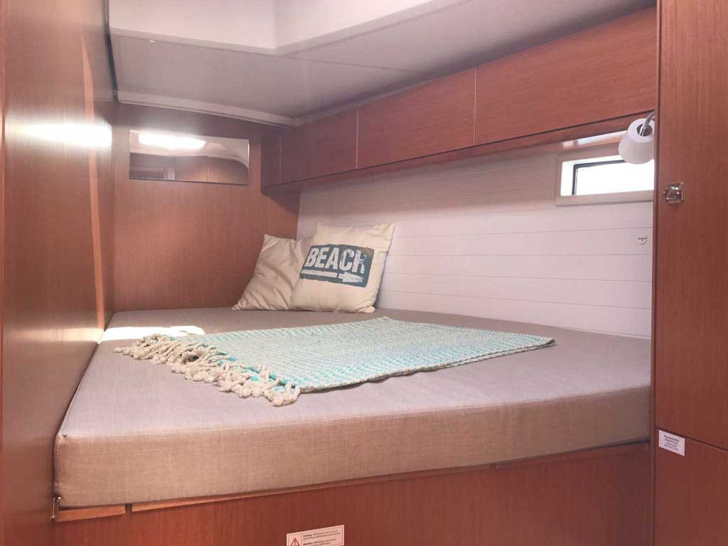 Yacht BAVARIA - Cruiser 46 "Monsieur"