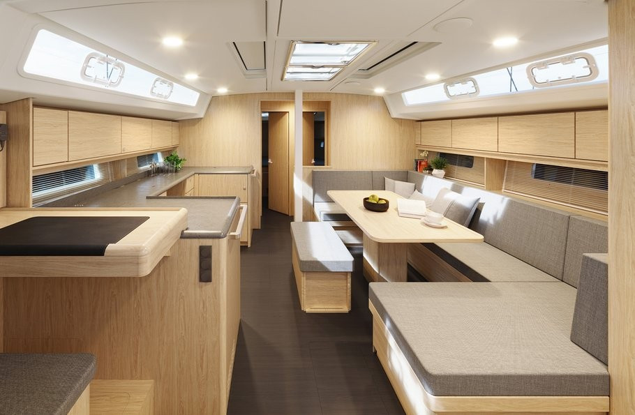 Yacht BAVARIA - C46 "Kebifaiv"