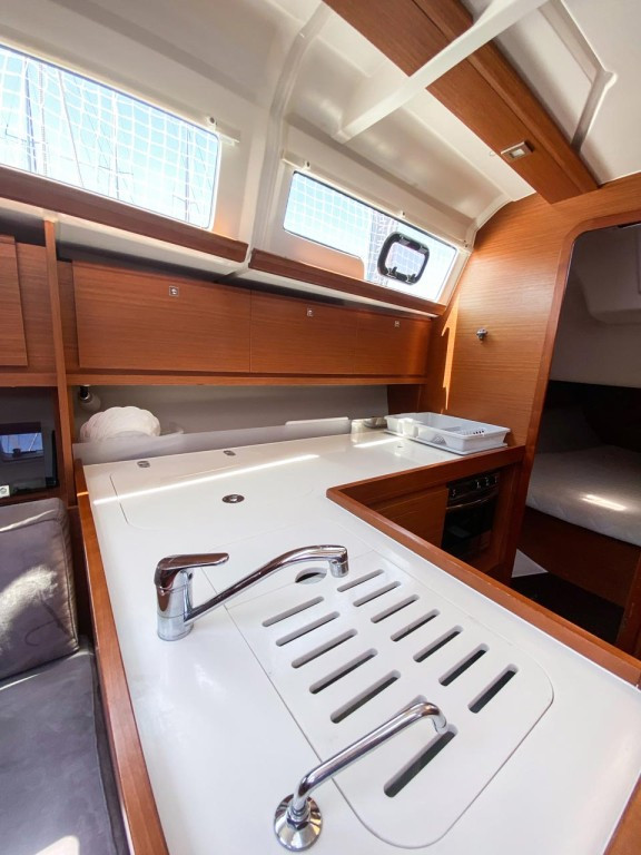 Yacht DUFOUR - 382 Grand Large "Barka"