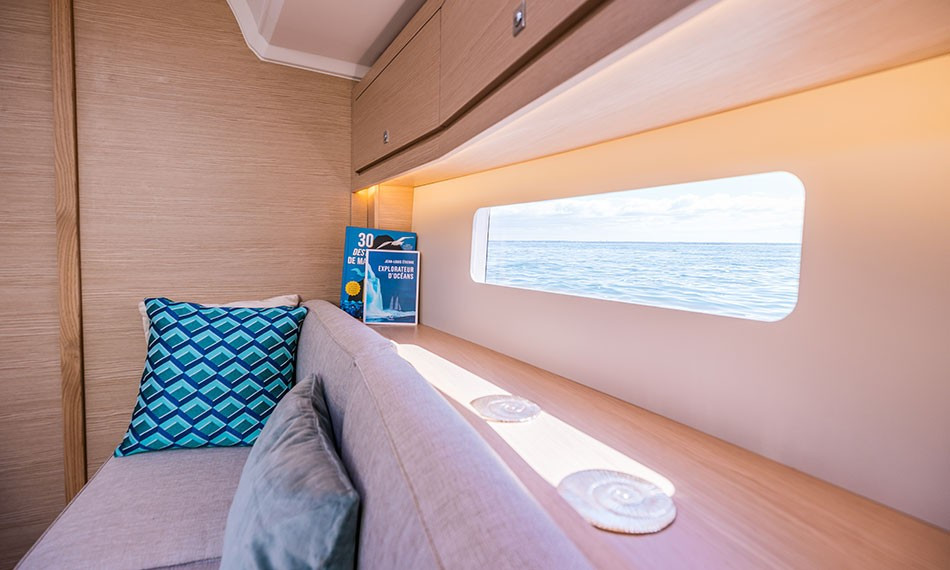 Yacht DUFOUR - 37 "Nessie"