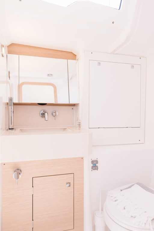 Yacht DUFOUR - 37 "Nessie"