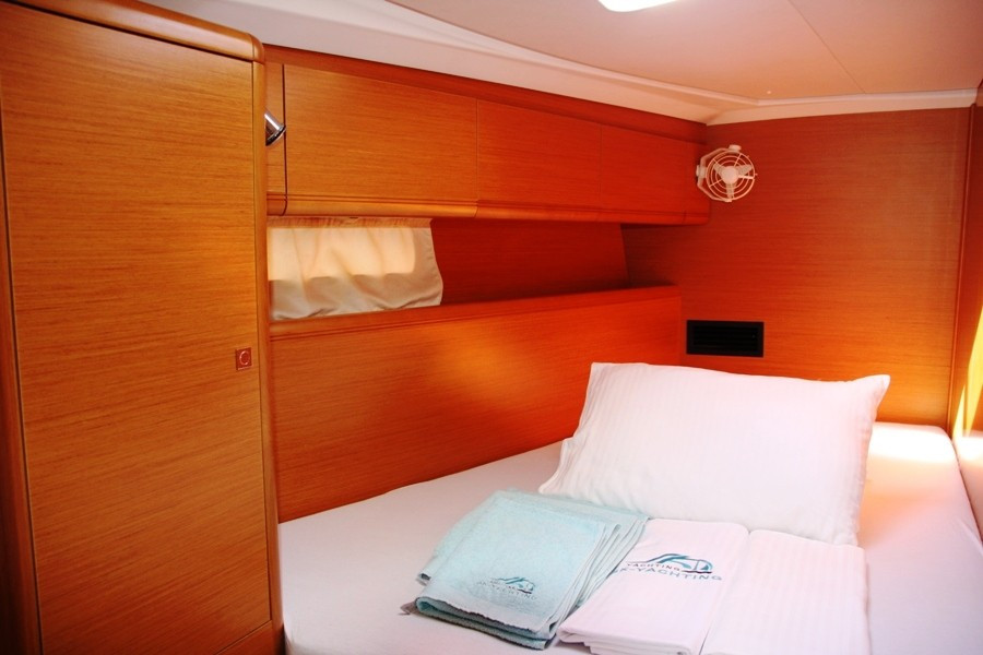 Yacht JEANNEAU - 53 "Instant Zero"