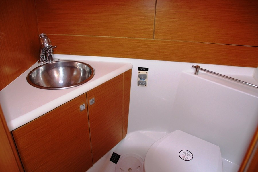 Yacht JEANNEAU - 53 "Instant Zero"