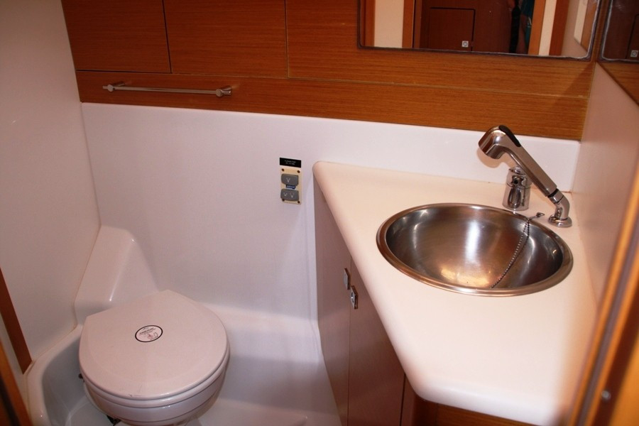 Yacht JEANNEAU - 53 "Instant Zero"