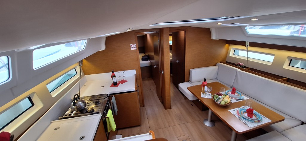 Yacht JEANNEAU - Sun Odyssey 490 "Lady Flora 2"