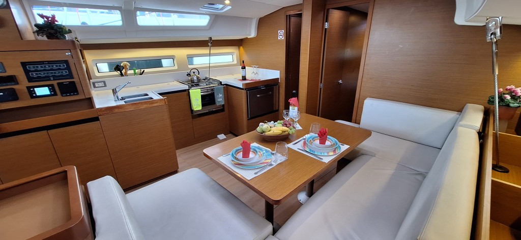 Yacht JEANNEAU - Sun Odyssey 490 "Lady Flora 2"