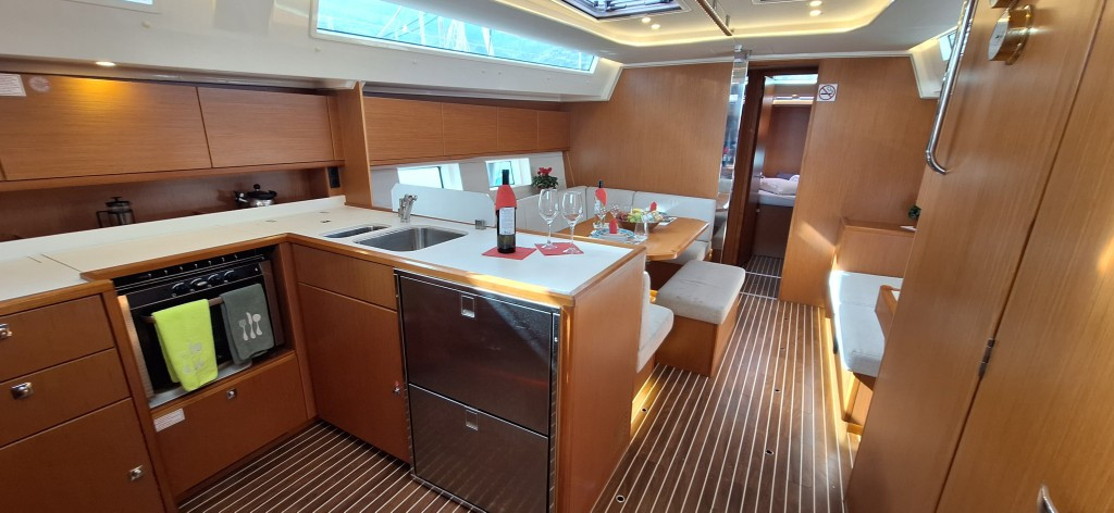 Yacht BAVARIA - C45 "Lady Flora 1"