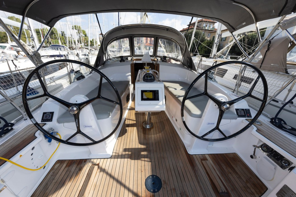 Yacht BAVARIA - Cruiser 37 Style "Fortunata"