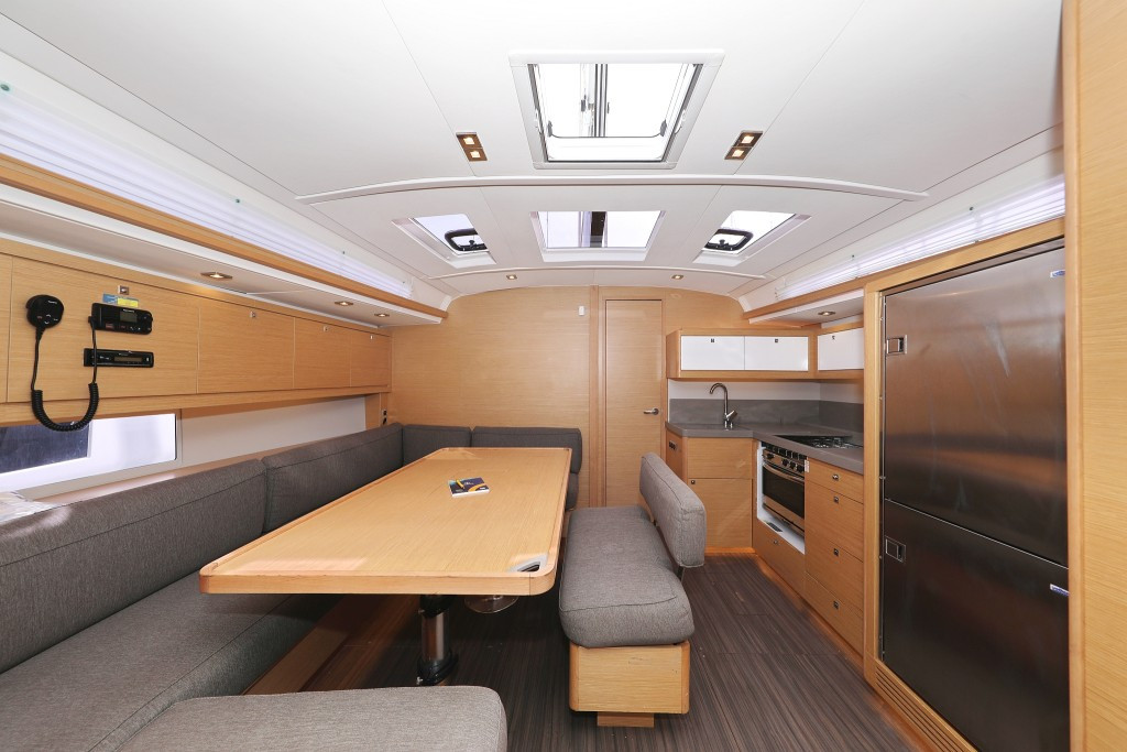 Yacht DUFOUR - 470 "Cupid"