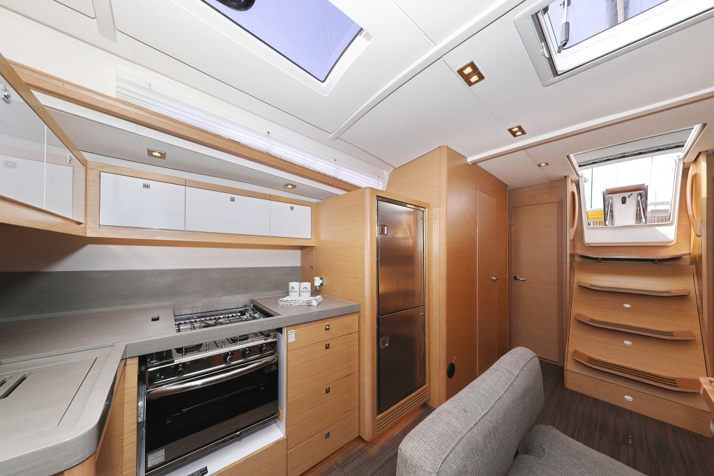 Yacht DUFOUR - 470 "Cupid"