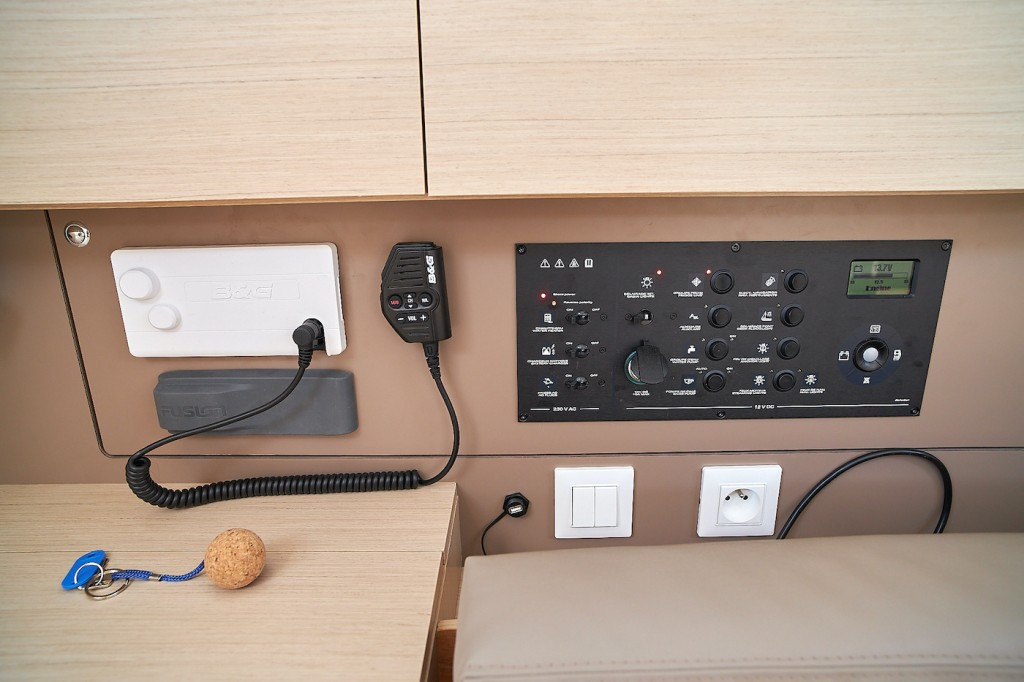 Yacht BENETEAU - Oceanis 38.1 "La Rose"