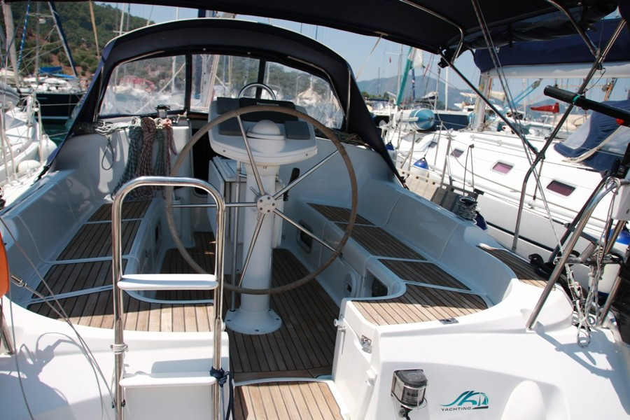 Yacht JEANNEAU - Sun Odyssey 37 "Kacamak"