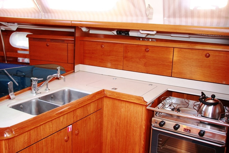 Yacht JEANNEAU - Sun Odyssey 37 "Kacamak"