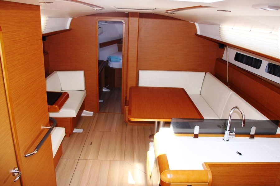 Yacht JEANNEAU - Sun Odyssey 439 "Code"