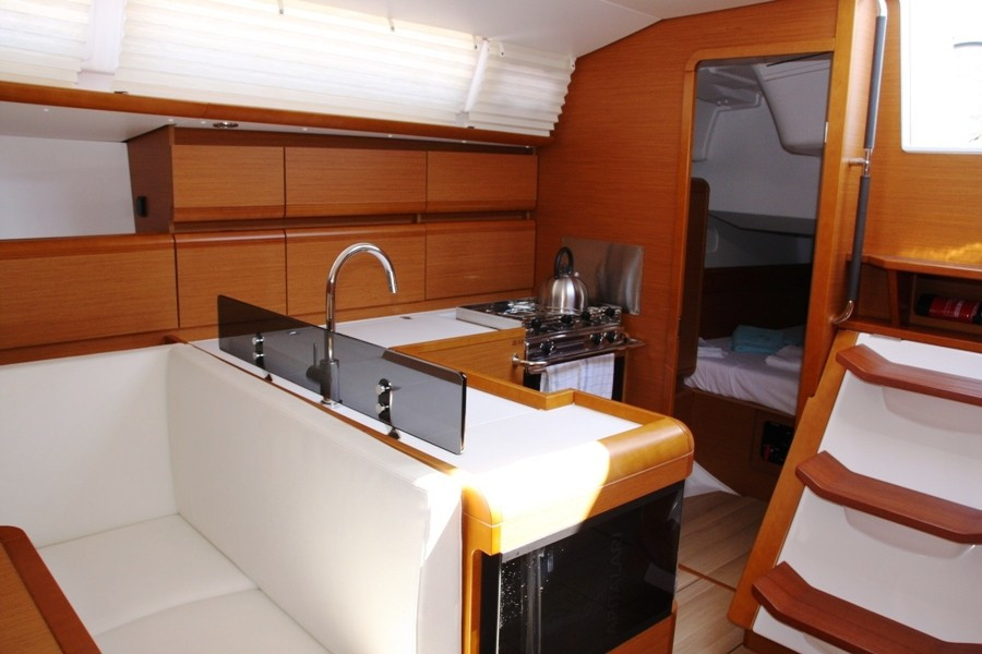 Yacht JEANNEAU - Sun Odyssey 439 "Code"