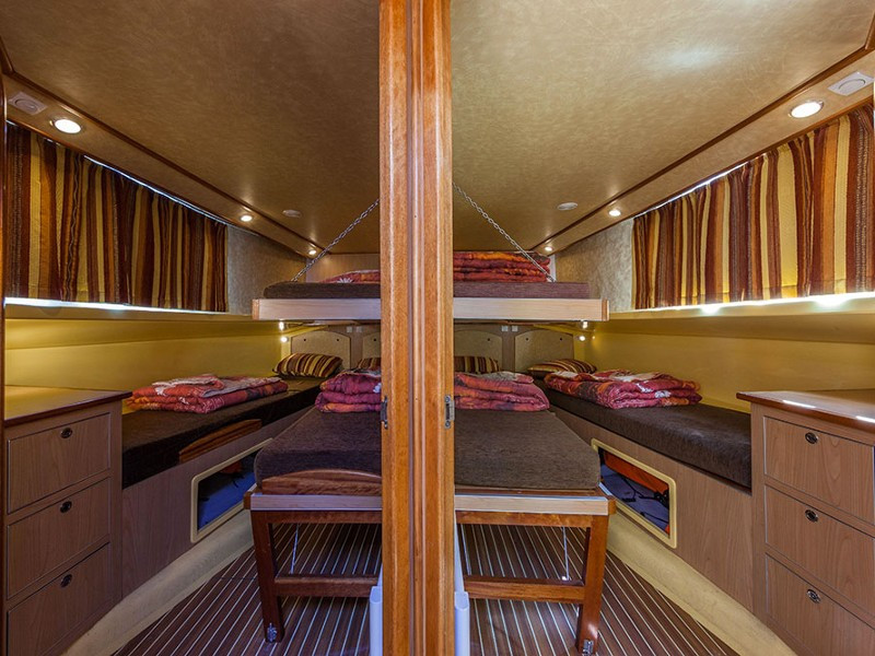 Yacht DIVERSE WERFTEN - Pénichette 1500FB "150FB-14"