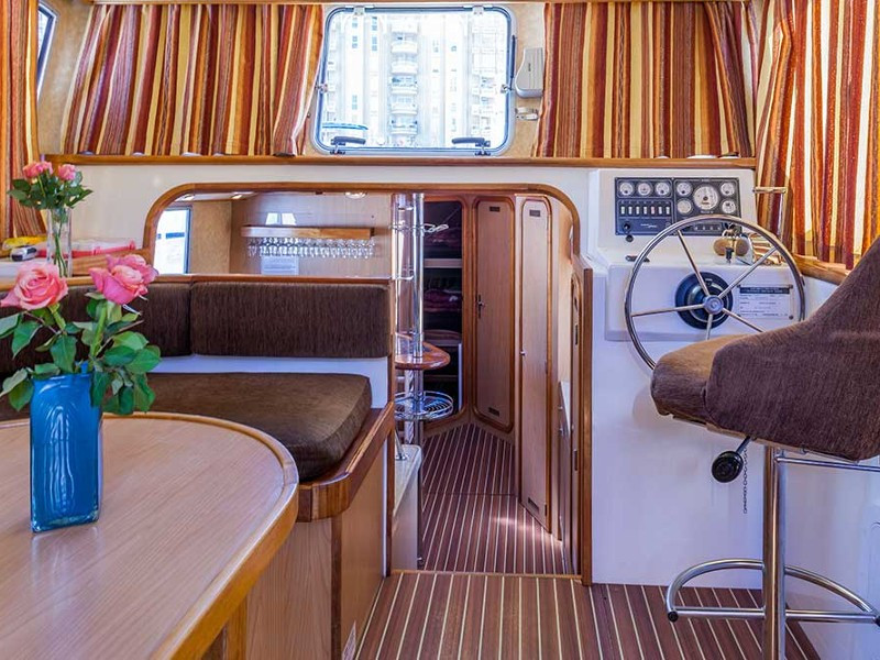 Yacht DIVERSE WERFTEN - Pénichette 1500FB "150FB-14"