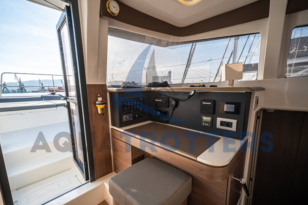 Yacht CATANA - Bali 4.2 "Silver IX"