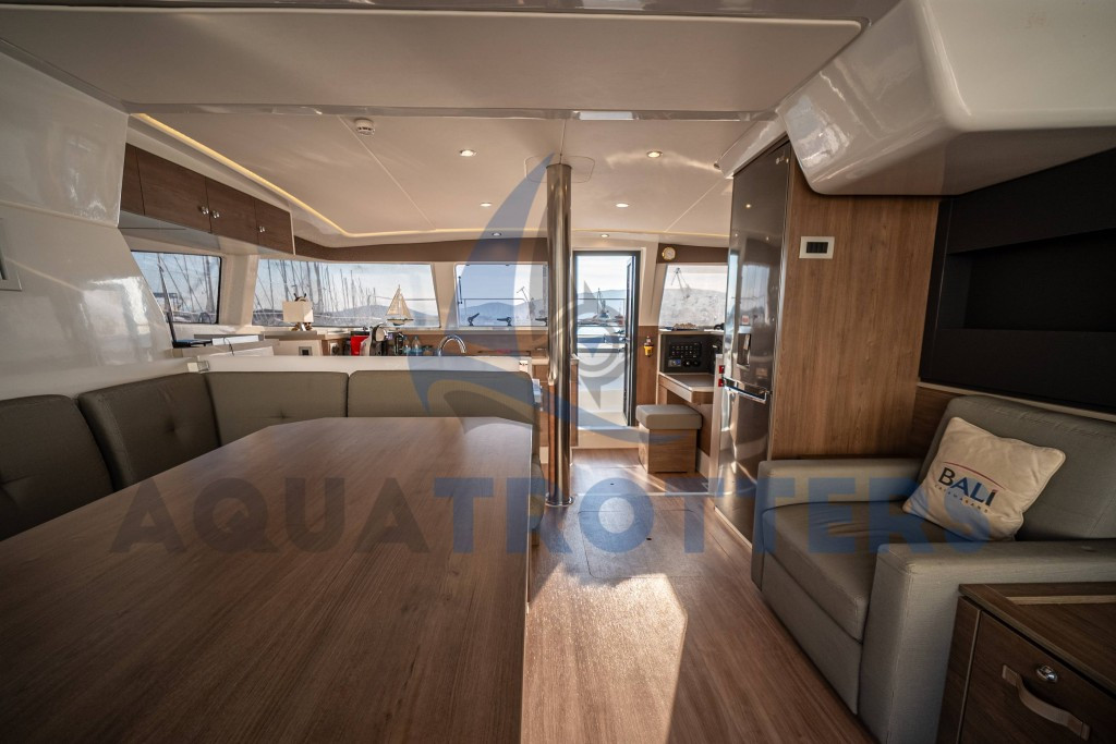 Yacht CATANA - Bali 4.2 "Silver IX"