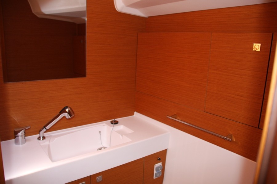 Yacht JEANNEAU - Sun Odyssey 479 "Sky Selin"