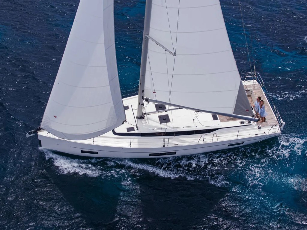 Yacht BAVARIA - C45 ""