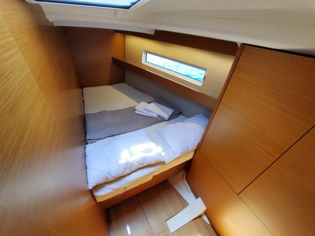 Yacht JEANNEAU - Sun Odyssey 440 "Holiday Kiss"