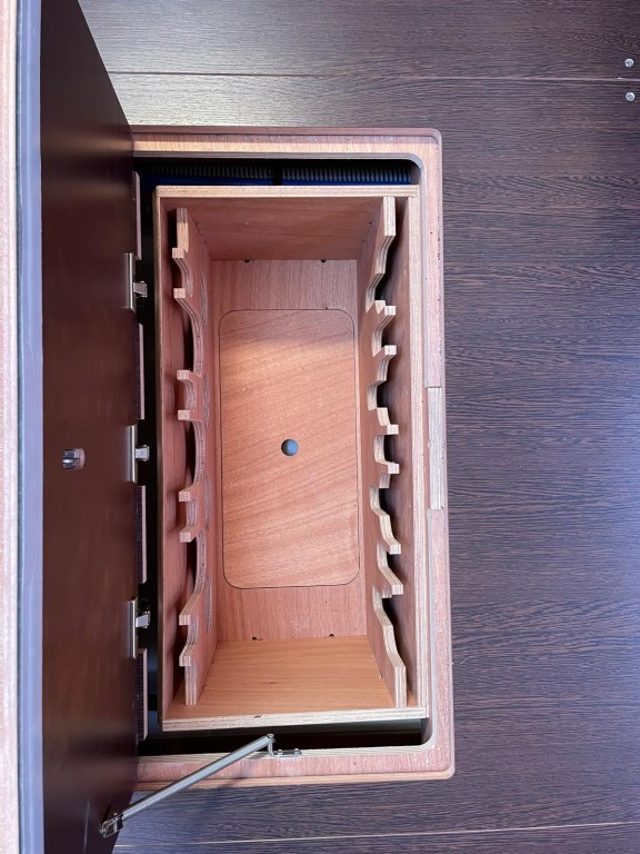 Yacht DUFOUR - 470 "Egusa"