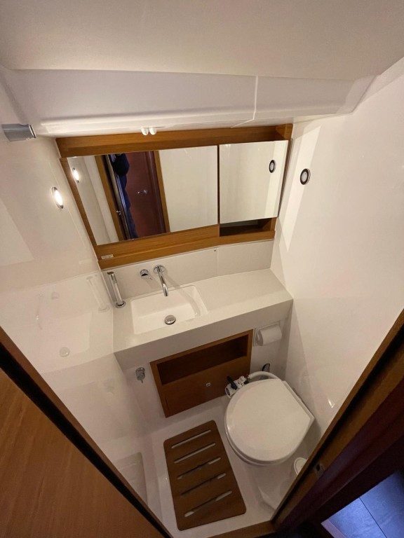 Yacht DUFOUR - 470 "Egusa"