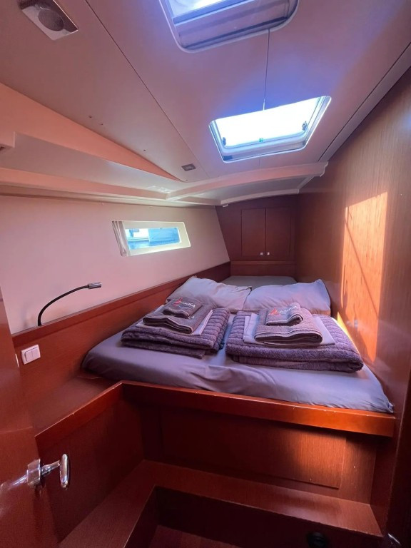 Yacht BENETEAU - Oceanis 45 "ADA 3"