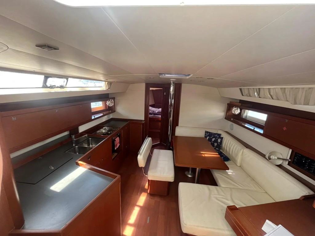 Yacht BENETEAU - Oceanis 45 "ADA 3"