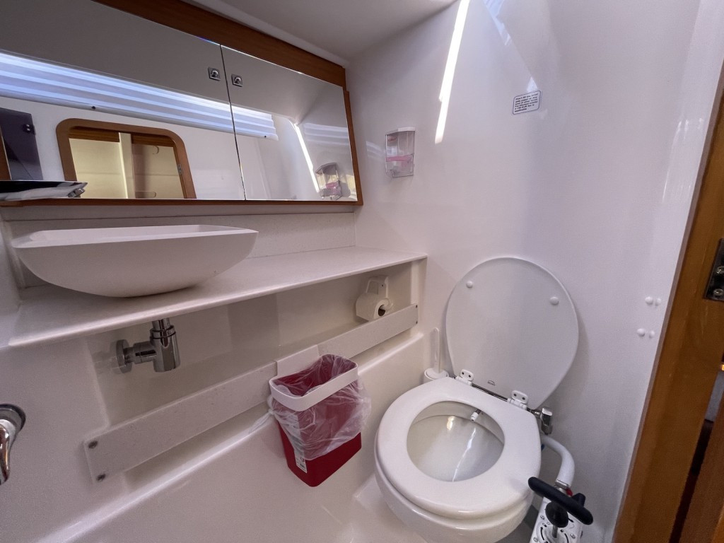 Yacht DUFOUR - 430 Grand Large "Sweet"