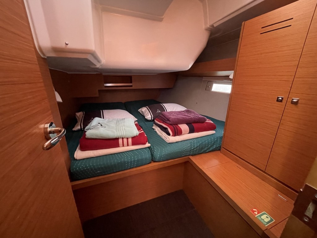 Yacht DUFOUR - 430 Grand Large "Sweet"