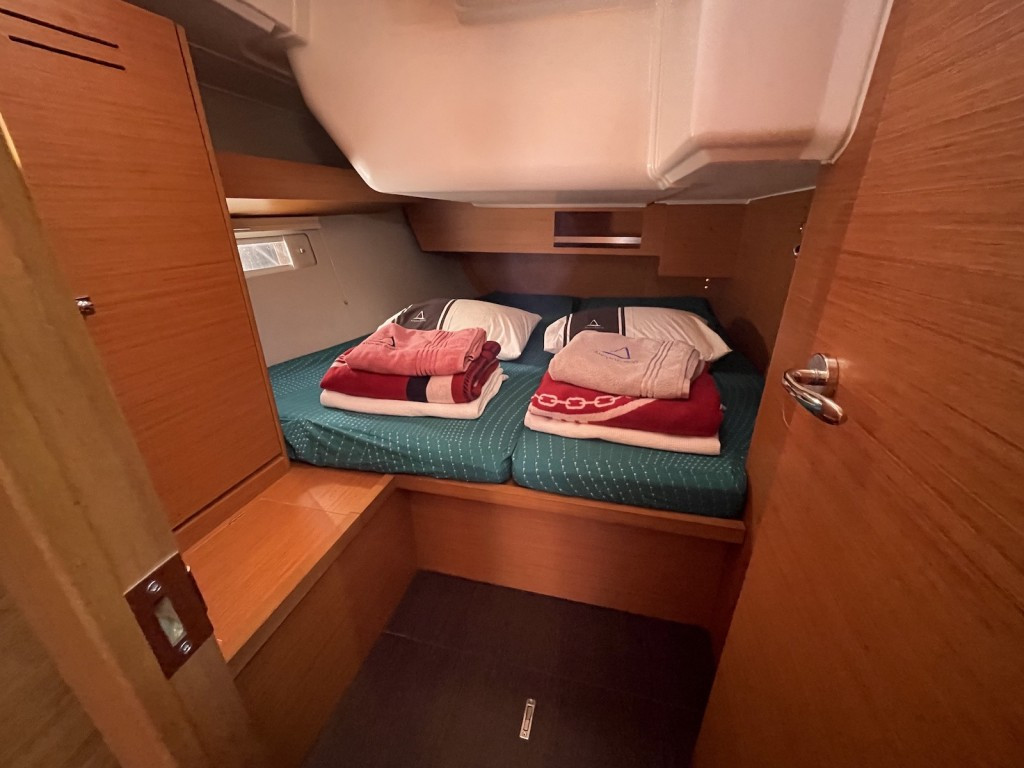 Yacht DUFOUR - 430 Grand Large "Sweet"