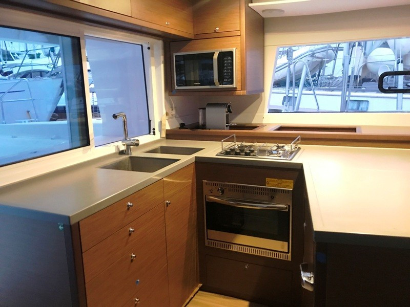 Yacht LAGOON - 450 F "Golden Dream"