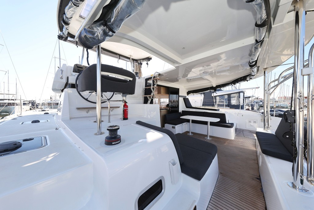 Yacht LAGOON - 42 "Dear John"